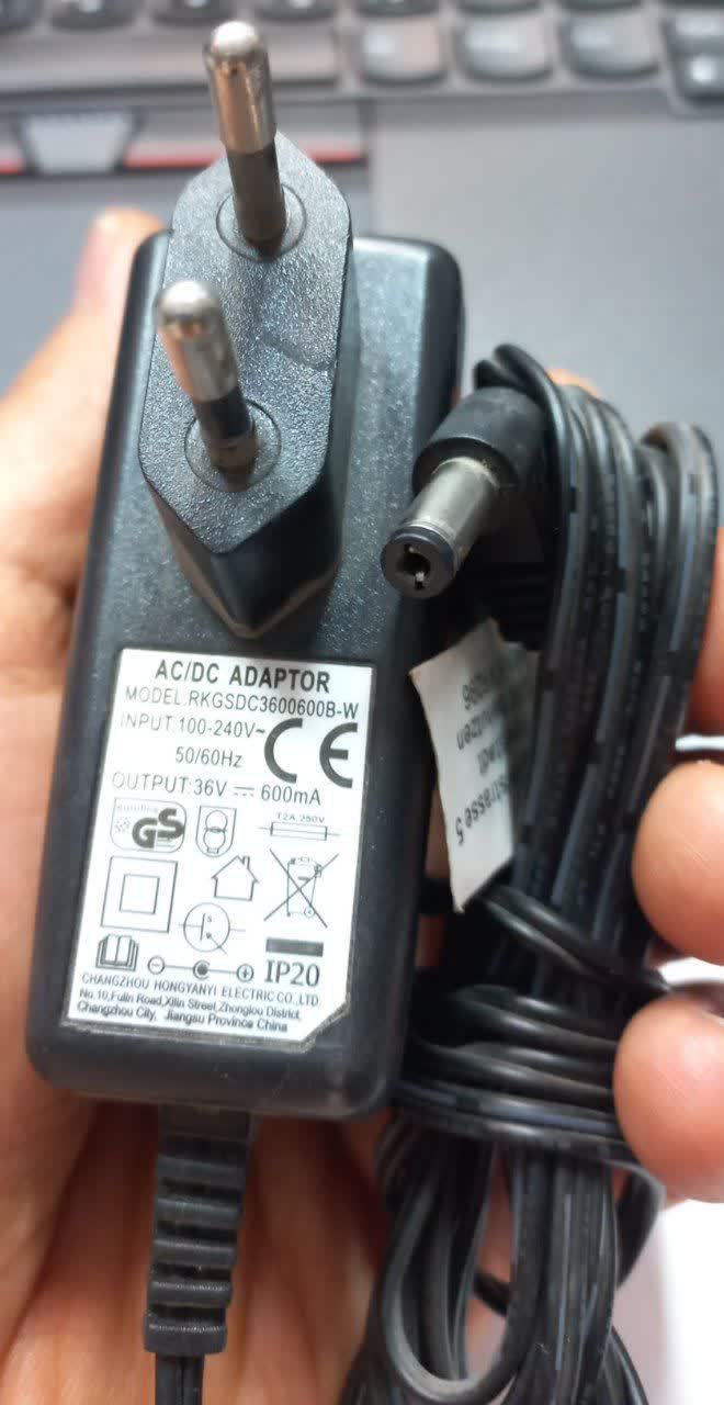 آداپتور شارژر 36V 0.6A جارو شارژی Koenic
